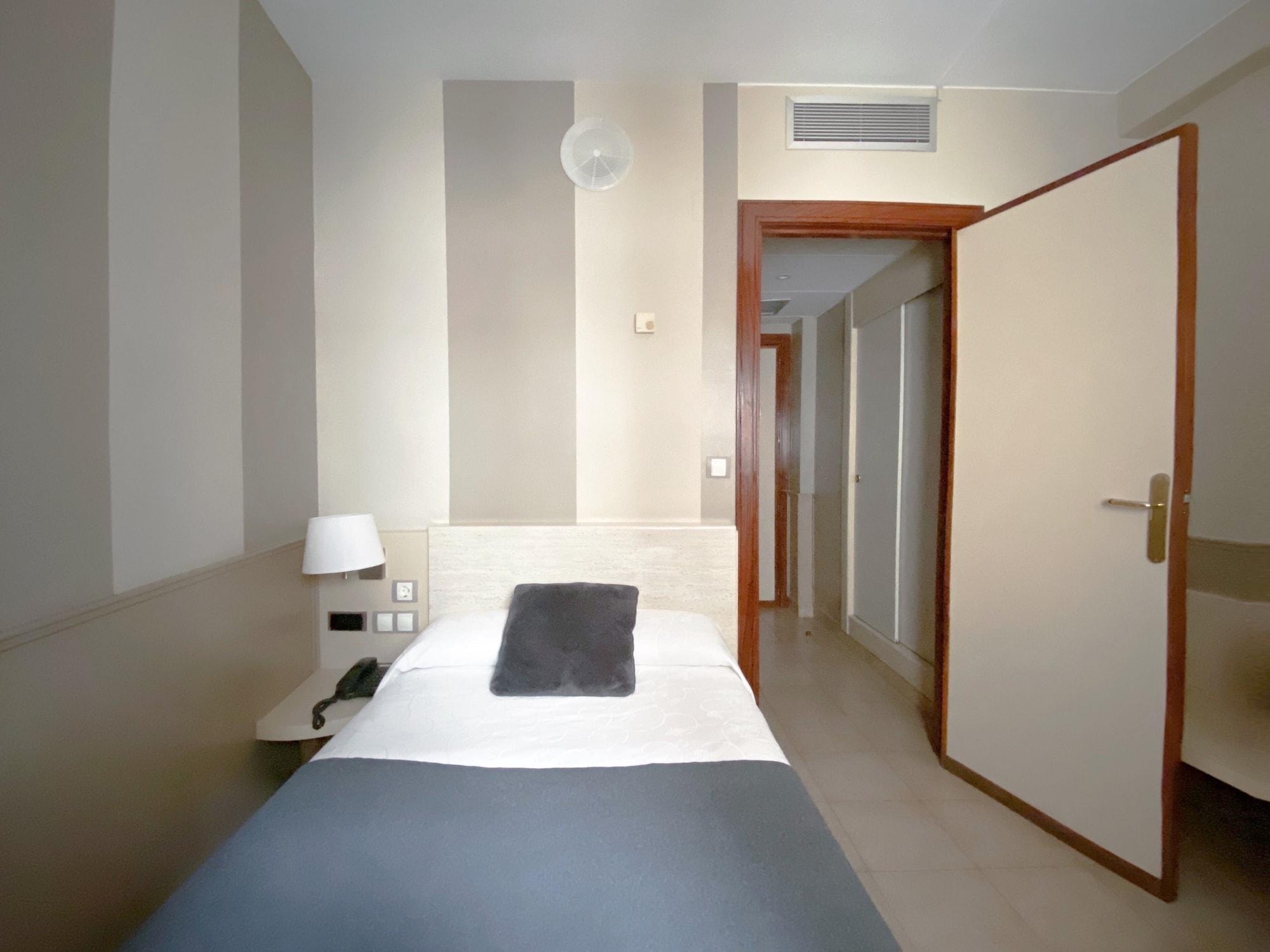 Hotel Rio Arga Zaragoza Luaran gambar