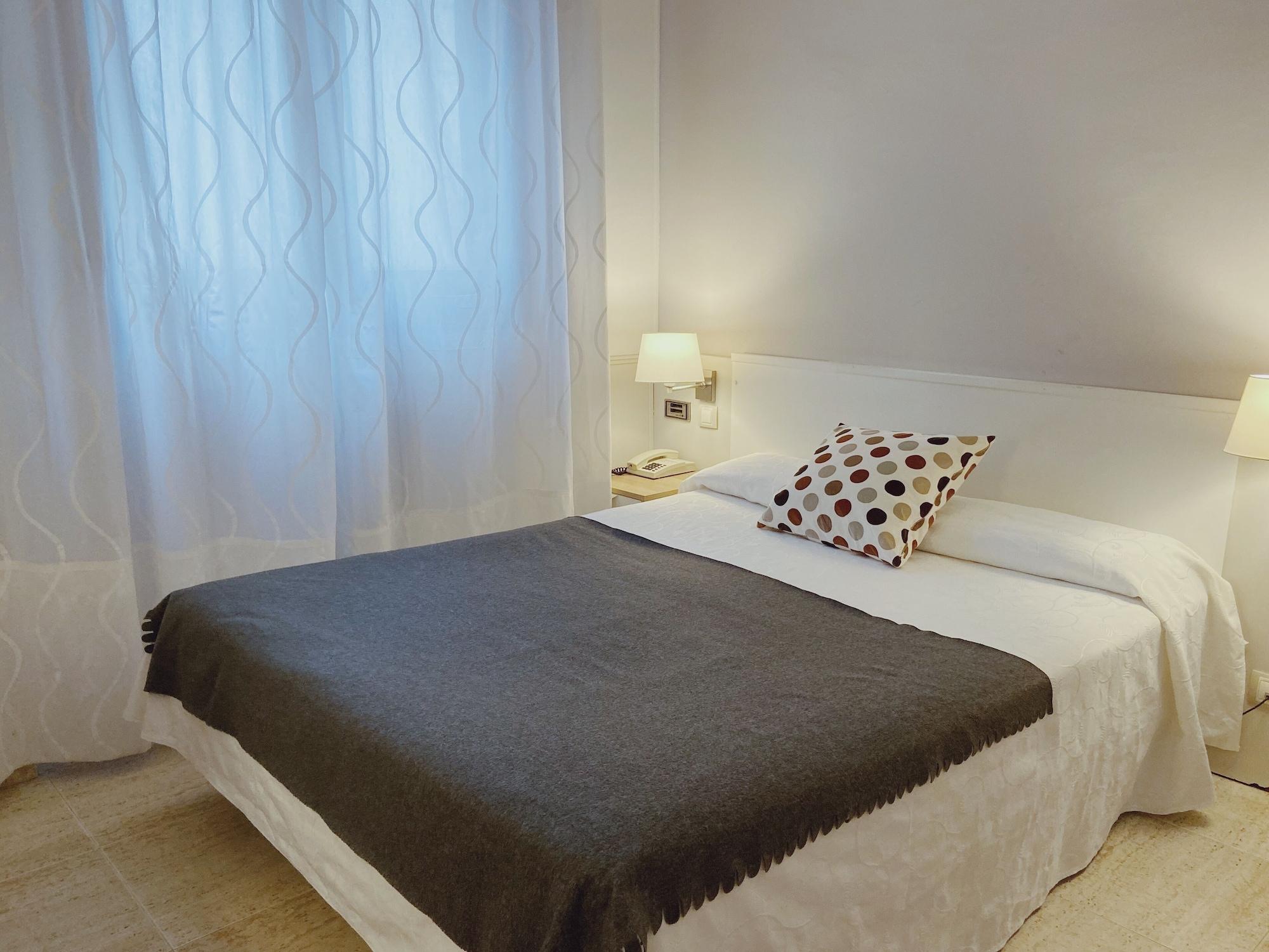 Hotel Rio Arga Zaragoza Luaran gambar