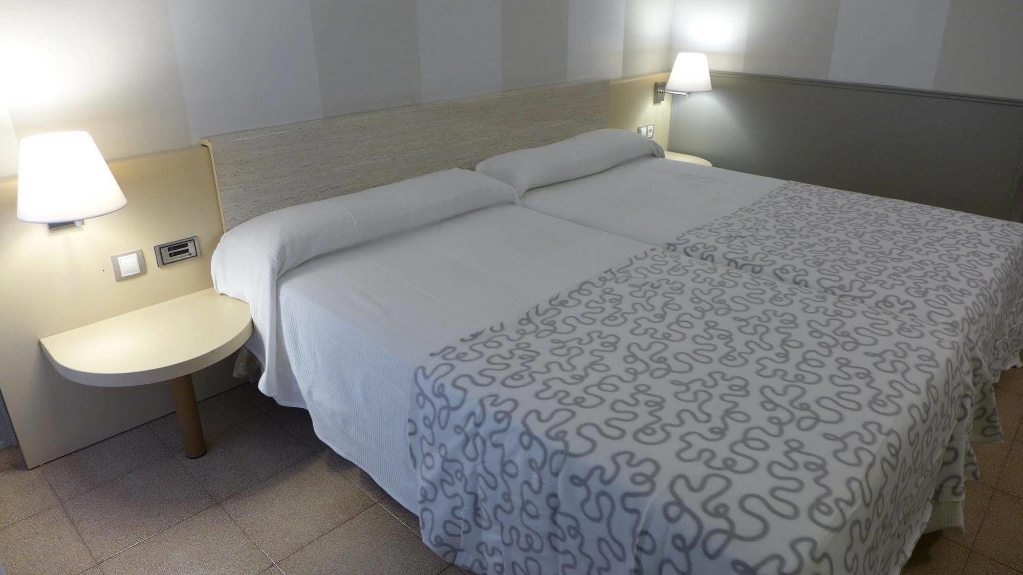 Hotel Rio Arga Zaragoza Luaran gambar